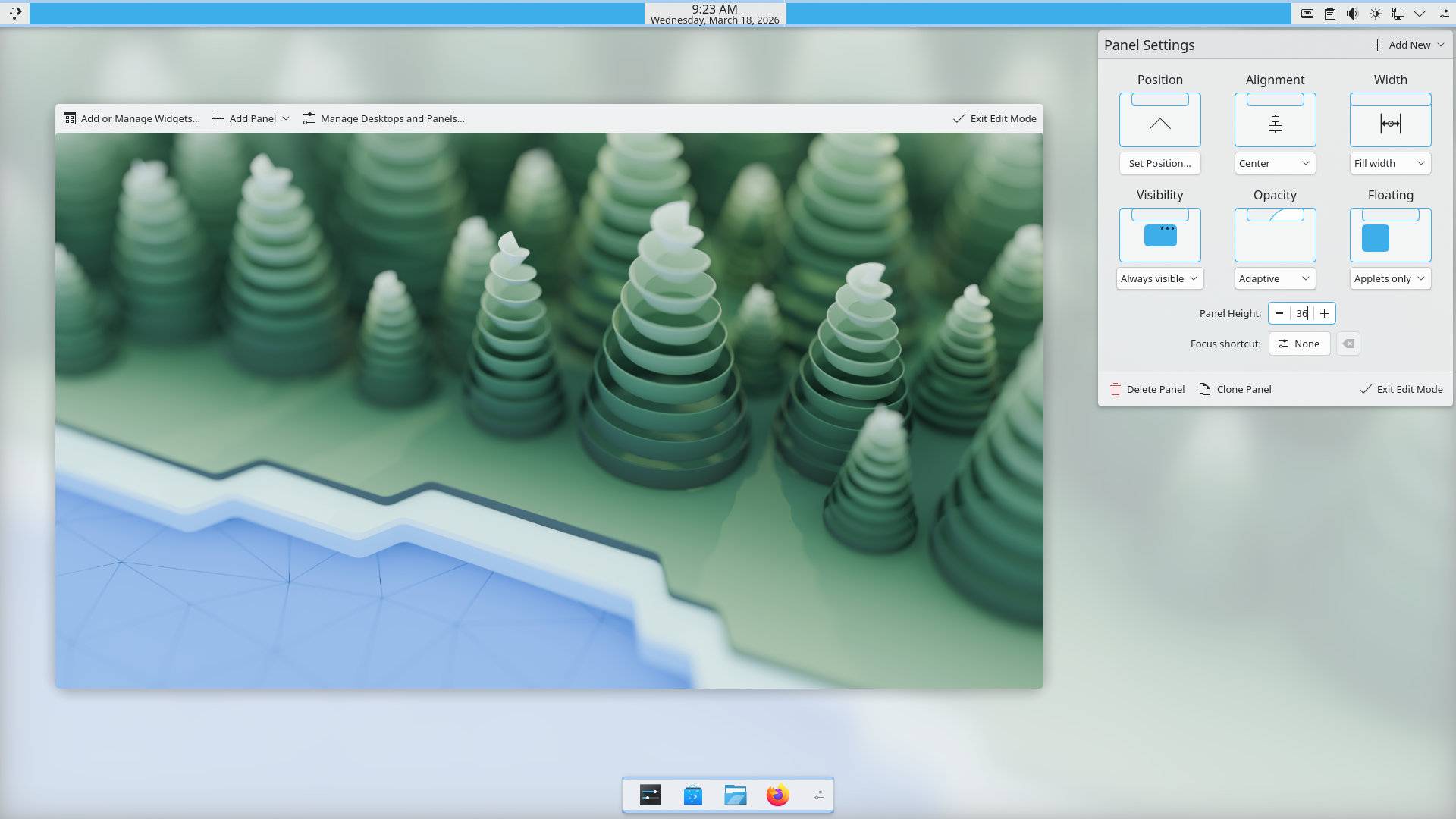 KDE Plasma desktop demonstrating a customized panel